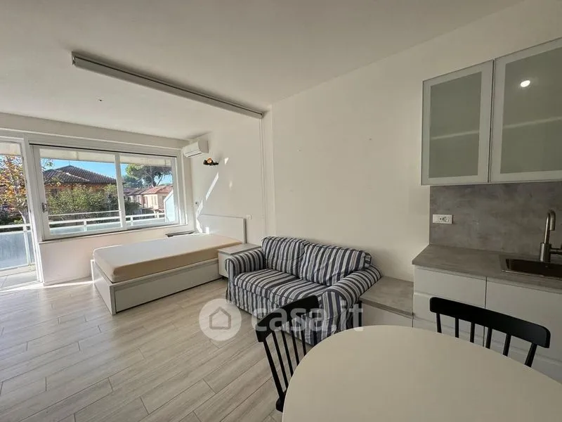 Magamistoad - Modern Studio with Balcony in Cervia