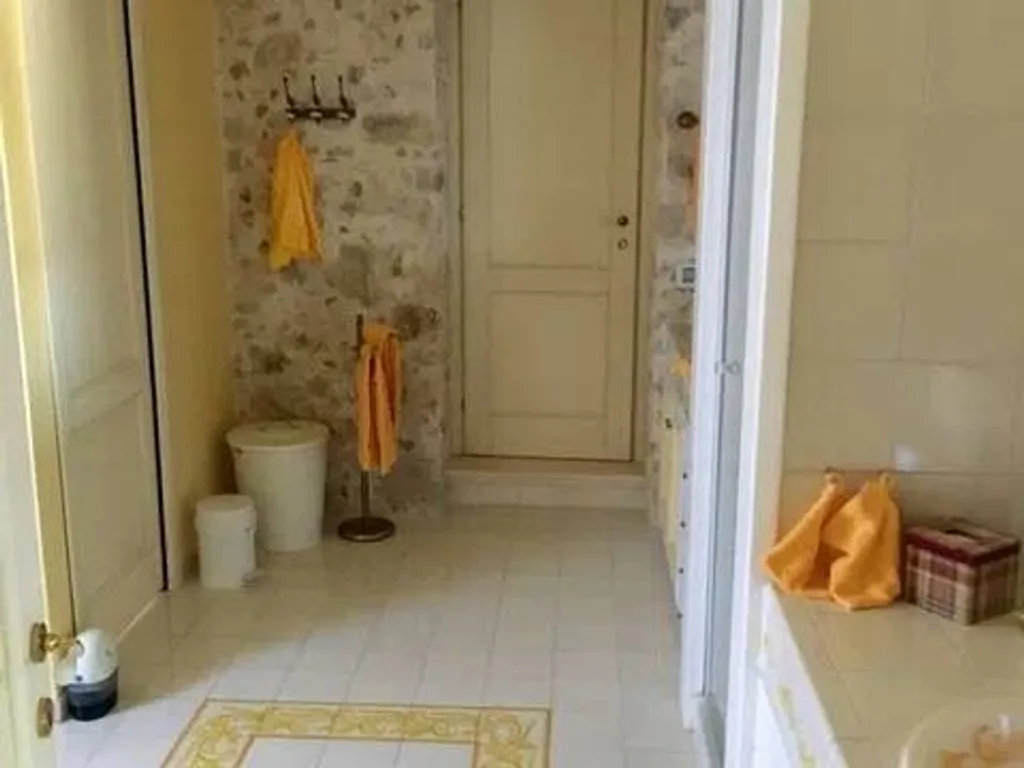 Vannitoad - Luxury Villa with Pool in Lecce nei Marsi