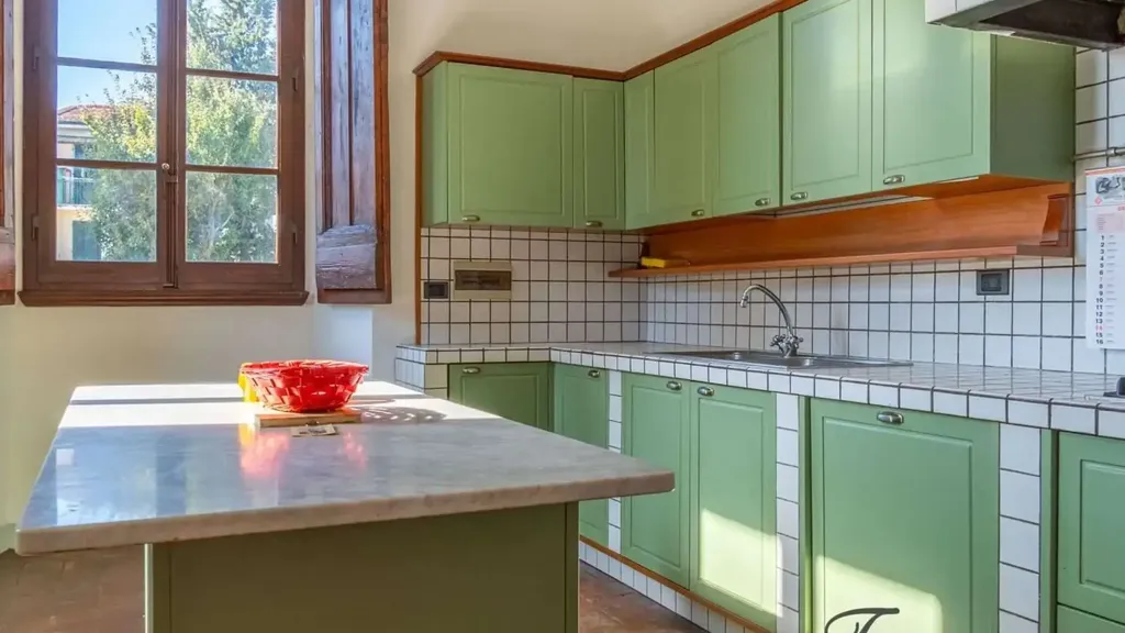 Cuisine - Historic Villa with Renaissance Architecture in Florence