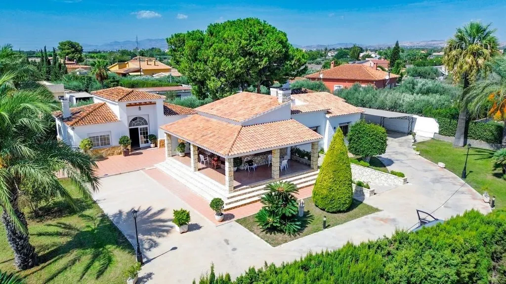 Õhuvaade - Luxury Detached House with Pool in Perleta