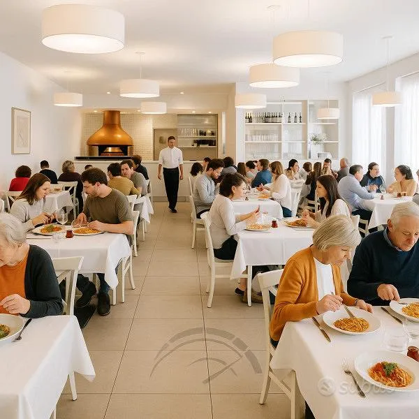 Dining Room - Operational Restaurant Pizzeria in Mantova
