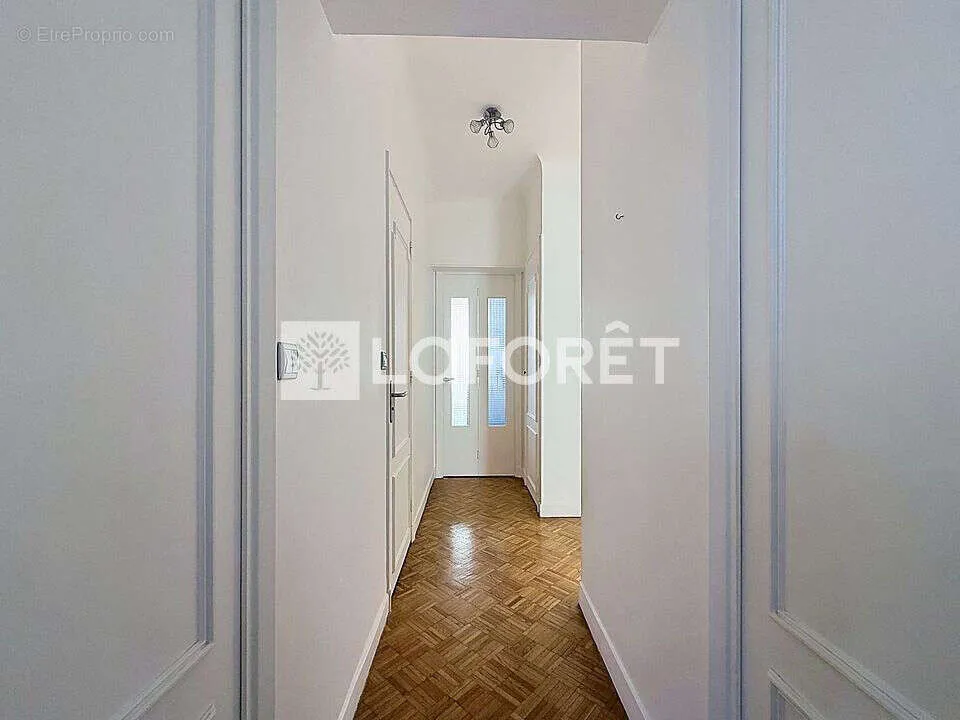 3-room apartment in Marseille-8e