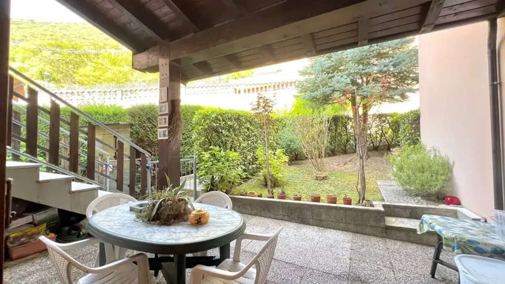 Terrass - Twin-Unit with Garden in Ranzanico