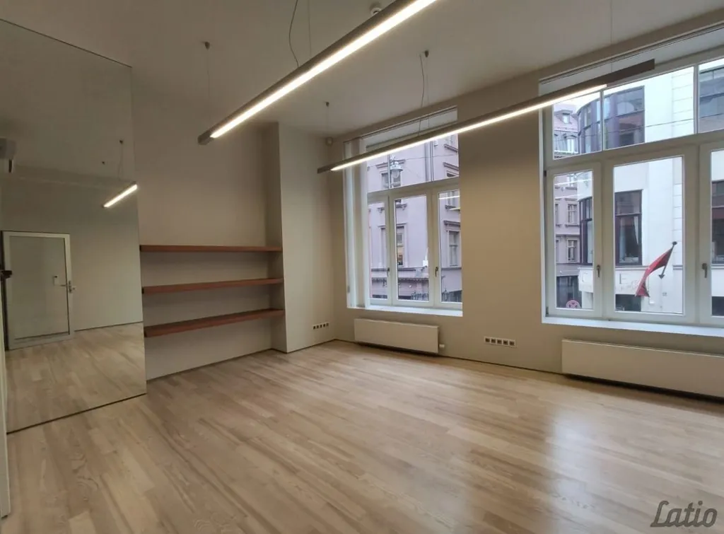 Pièces - Office Space with Historic Setting in Old Riga