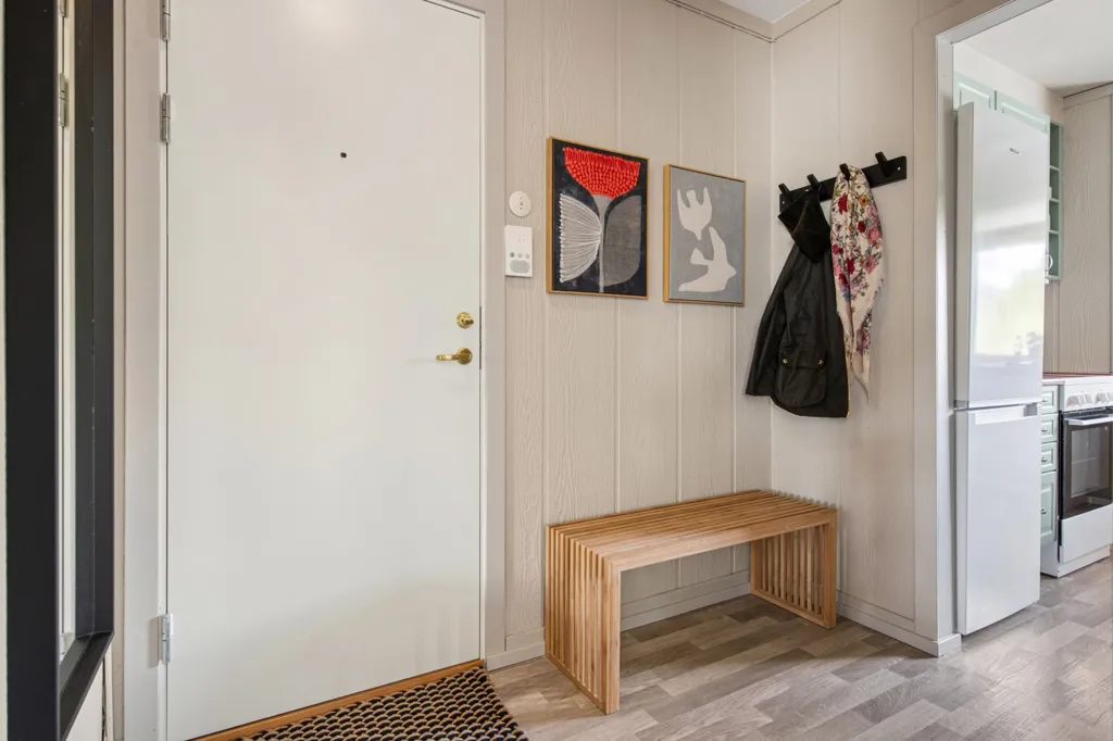 Entrée - 2-Bedroom Apartment with Balcony in Randgård