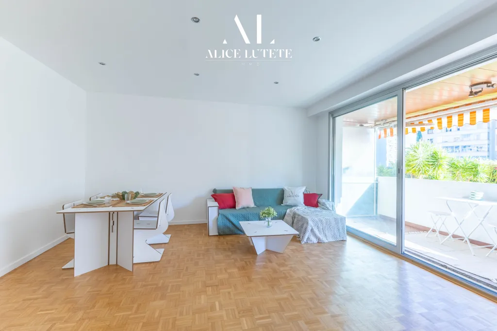 Séjour - Appartement T3 avec Balcon au Carré d'Or à Marseille