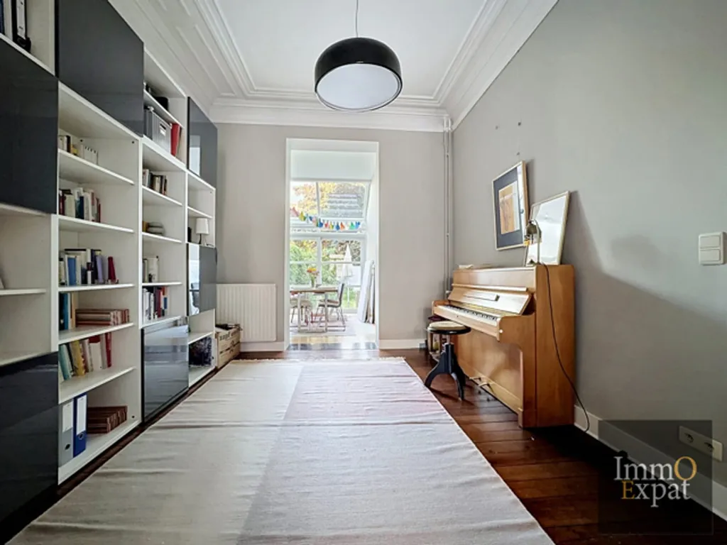 Bureau - Maison 5 Chambres avec Jardin et Terrasse à Etterbeek