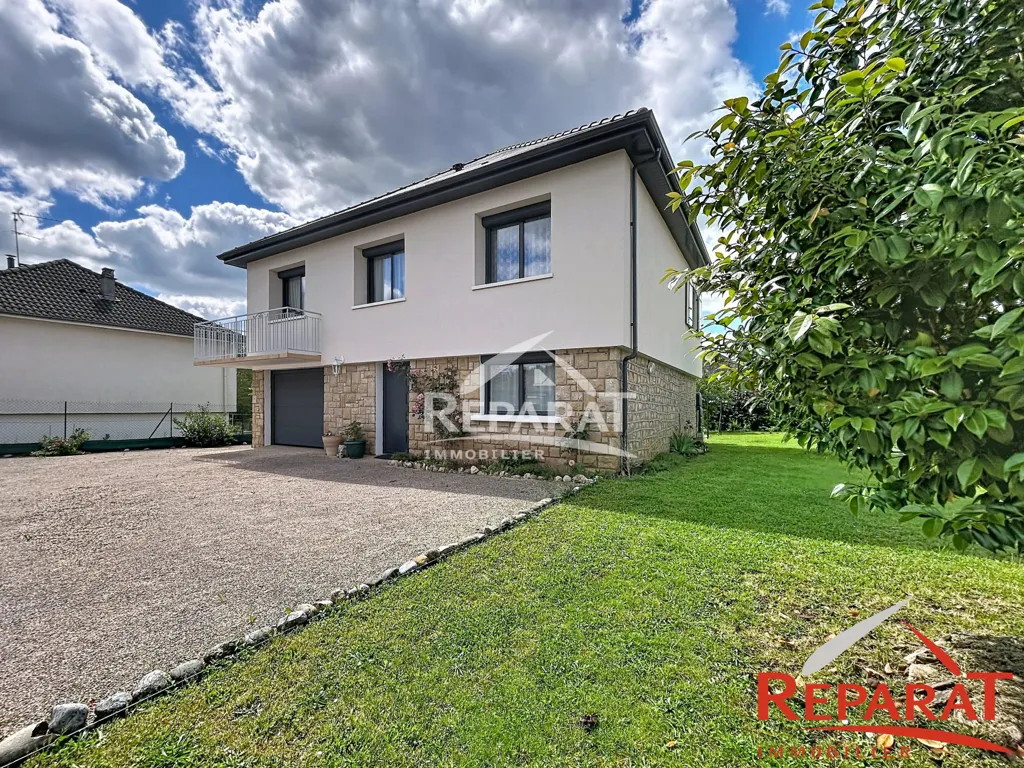 Välivaade - Renovated House with Garden in Objat