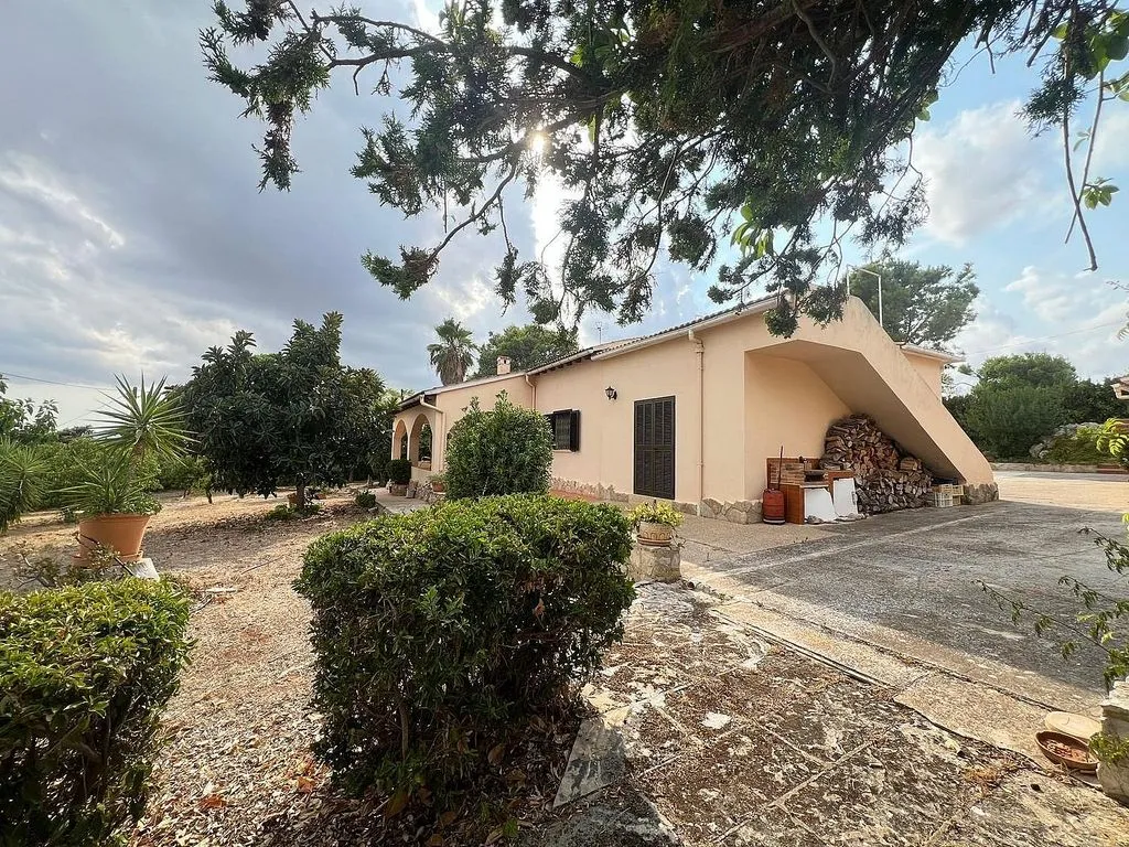 Välivaade - Rustic House with Pool in Reis Catòlics