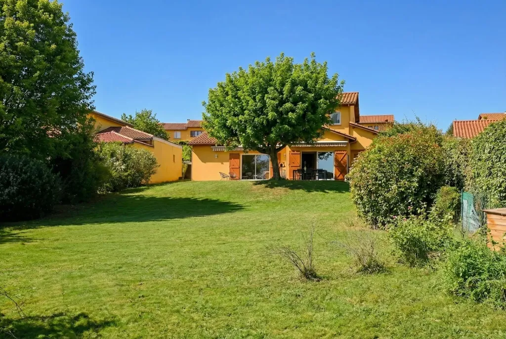 Jardin - Maison Luxueuse avec Vue Campagne à Belmont-d'Azergues