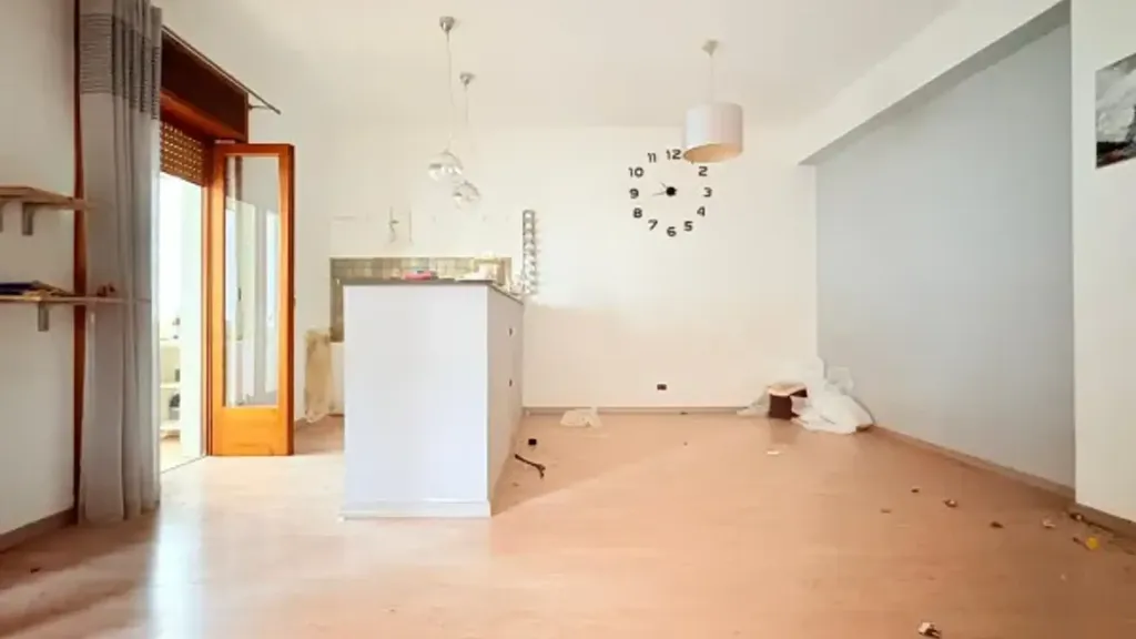 Kitchen - Three-Bedroom Apartment with Balcony in Milazzo