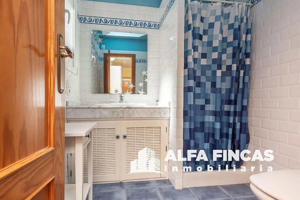 Salles de bain - Luxury Apartment with Garage in San Clemente