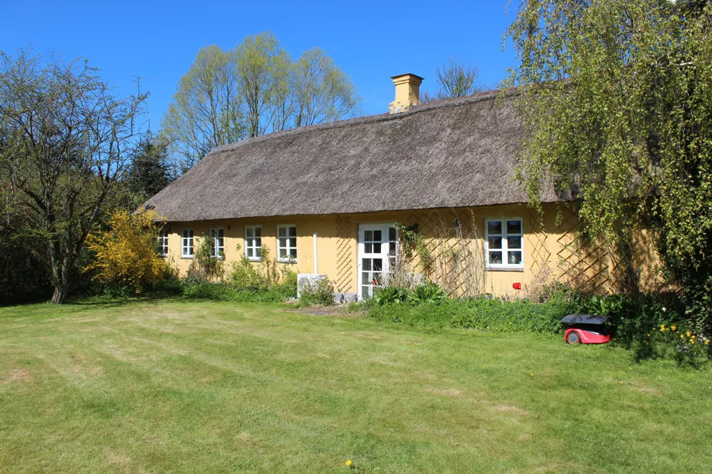 Extérieur - Handcrafted Cottage with Unique Garden in Kielstrup
