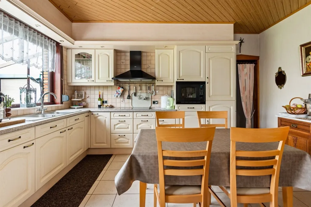 Cuisine - Maison avec Terrasse et Garage à Westerlo