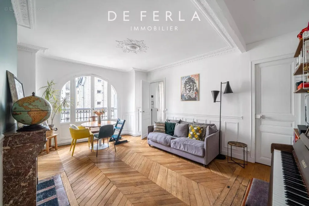 Séjour - Appartement 3 Pièces avec Balcon au 14ème Arrondissement