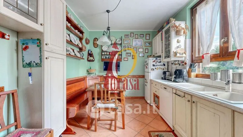 Cucina - Three-Level Villa with Garden in Torrevecchia Pia
