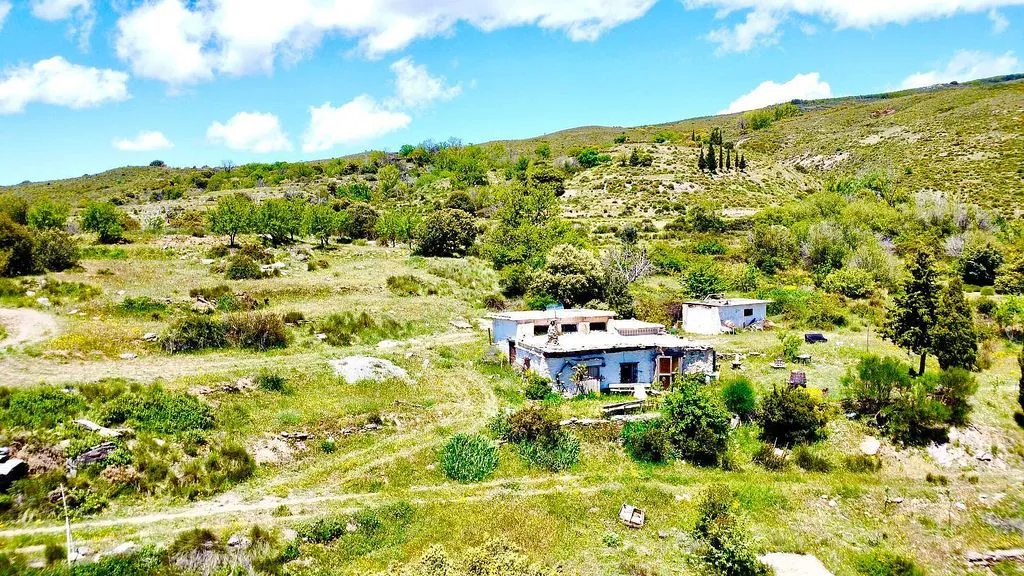 Õhuvaade - Rustic Finca with Water Source in Sierra de Júbar