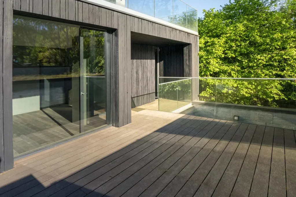 Terrasse - Villa Luxueuse avec Piscine à Bereldange