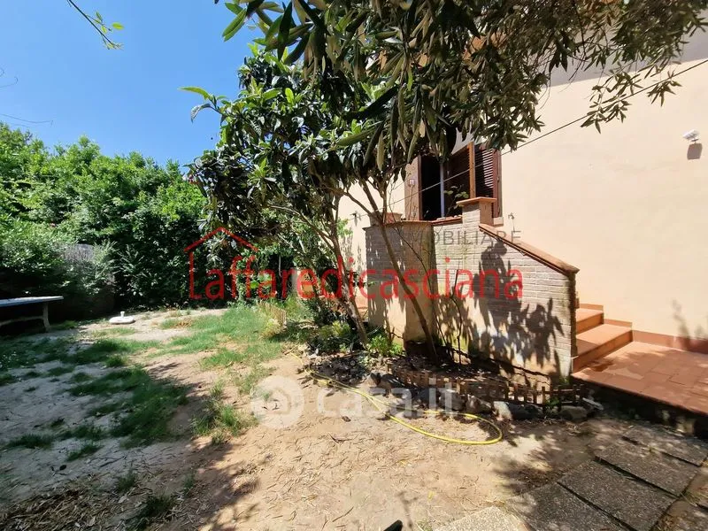 Aed - Trilocale with Garden and Pool in Santa Luce