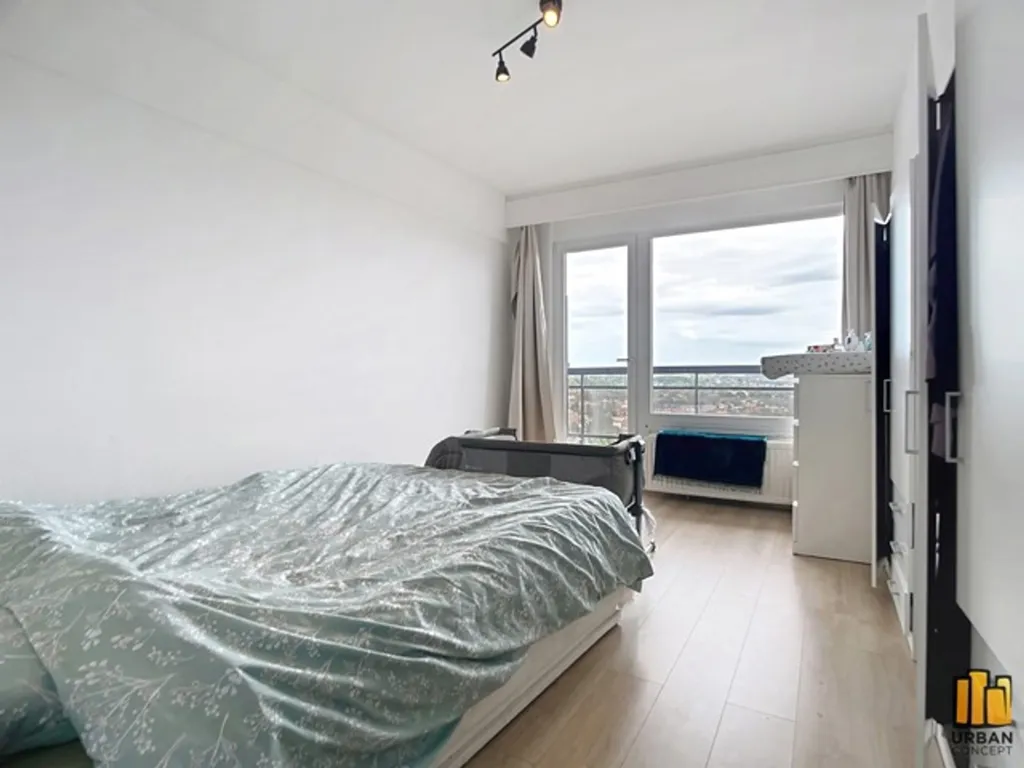 Chambres - Appartement avec terrasse au Parc du Forum