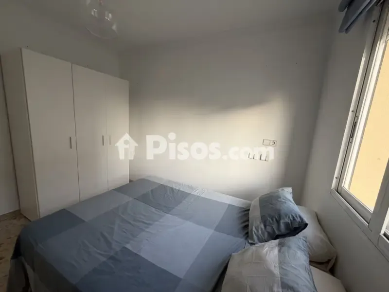 Bedrooms - Spacious Central Flat with Balcony in Calle de la Acequia