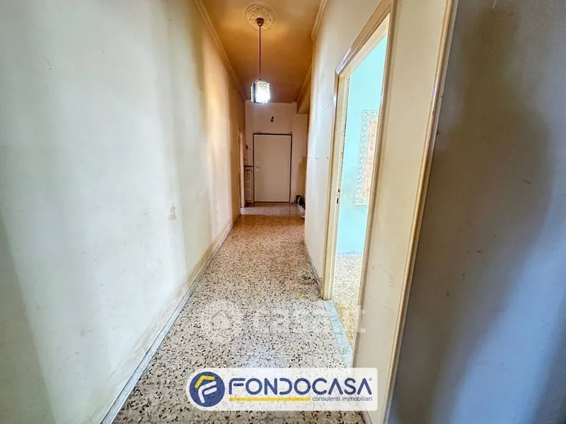 Esik - Apartment with Balcony in Ascoli Piceno
