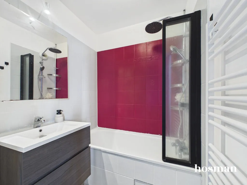 Bathrooms - T3 Apartment with Balcony in Rezé