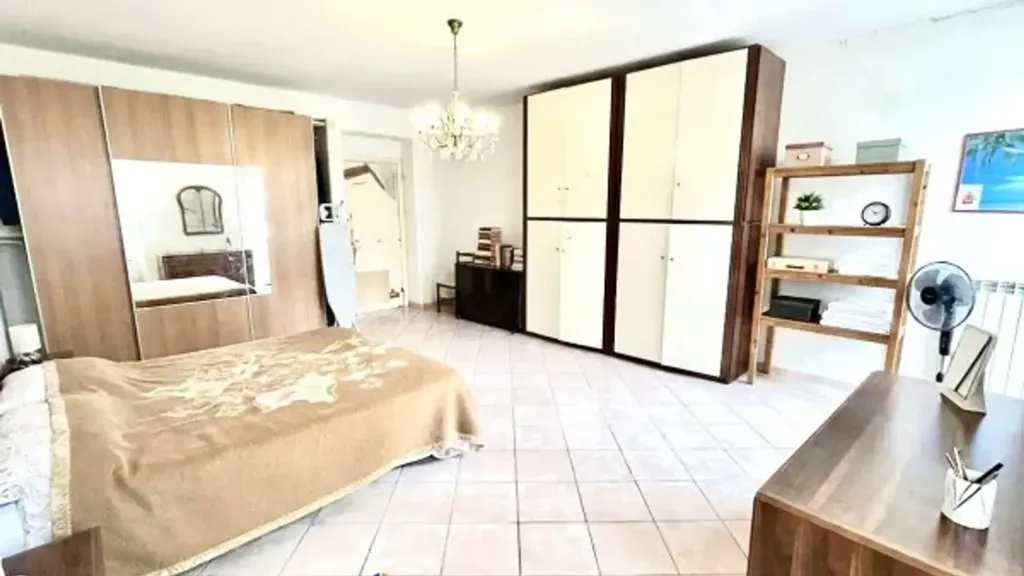 Chambres - Quadrilocale with Sea View in Loano