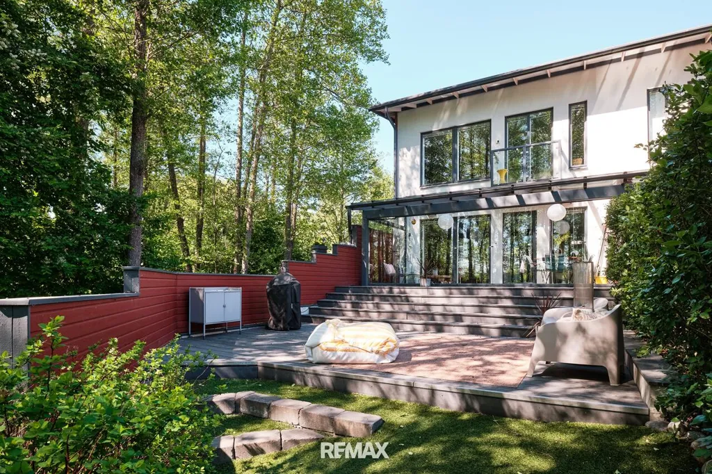 Aed - Modern Apartment with Balcony near Lippajärvi