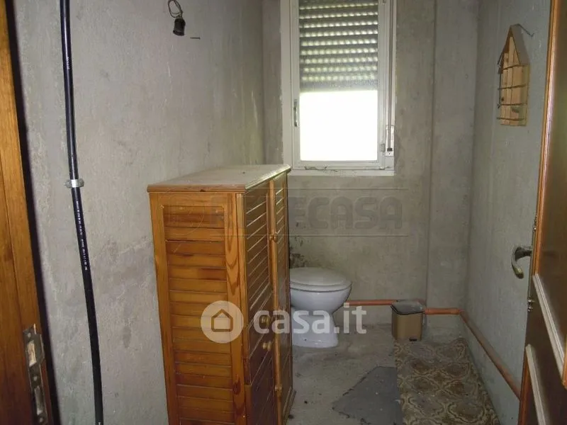 Salles de bain - Bifamiliar Villa with Balcony in Caltanissetta