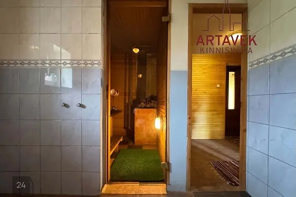 Hallway - Two-Bedroom Cottage with Garden in Tapa