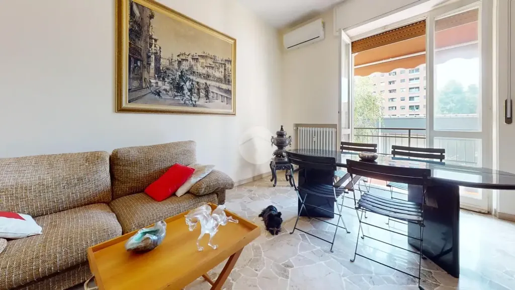 Séjour - Spacious 3-Bedroom Apartment in Seregno
