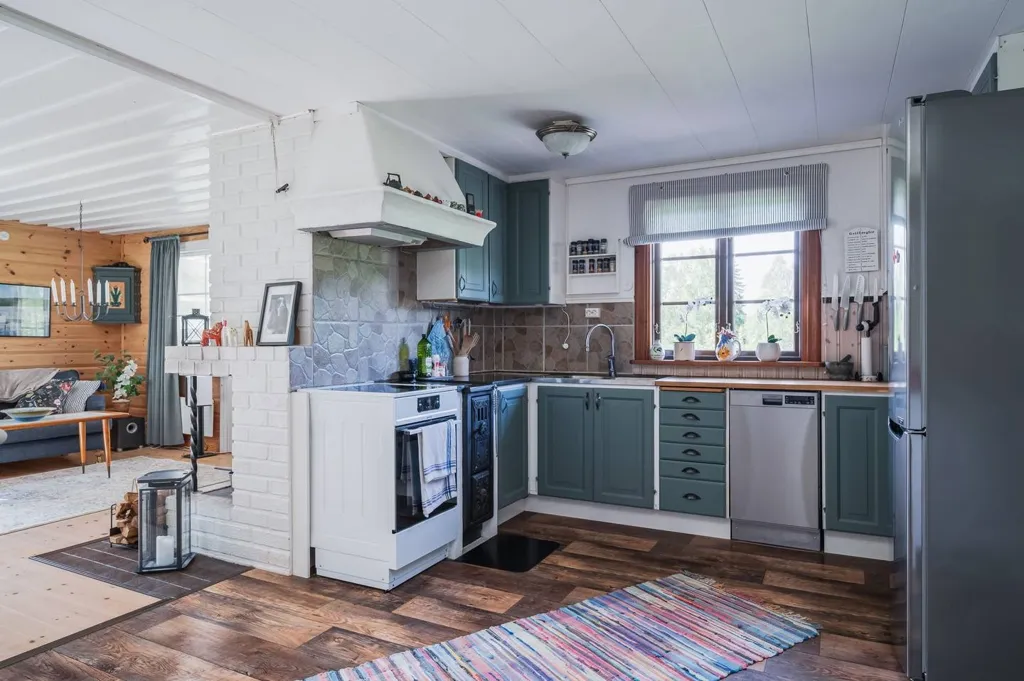 Köök - Villa with Open Plan and Garden in Årängen