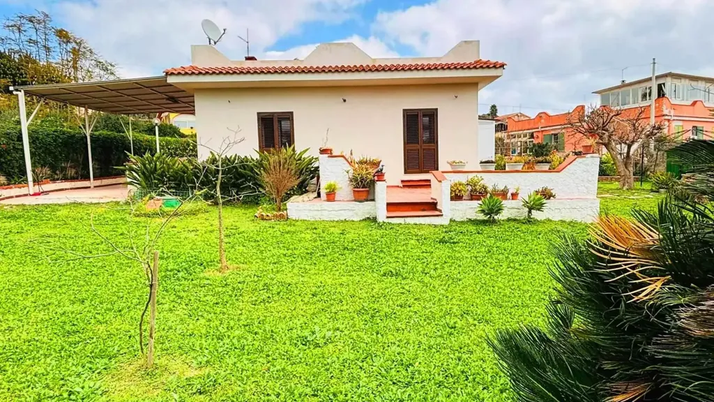 Jardin - Villa with Garden in Siracusa