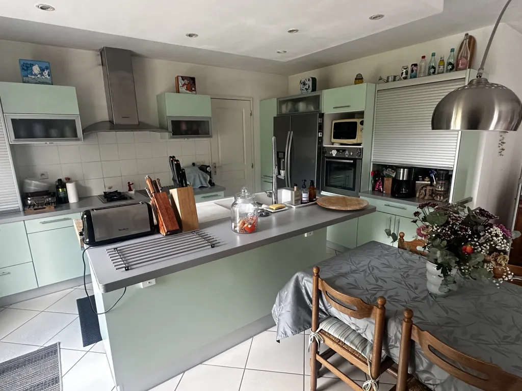 Cucina - Spacious Pavilion with Garden in St Amand Longpré