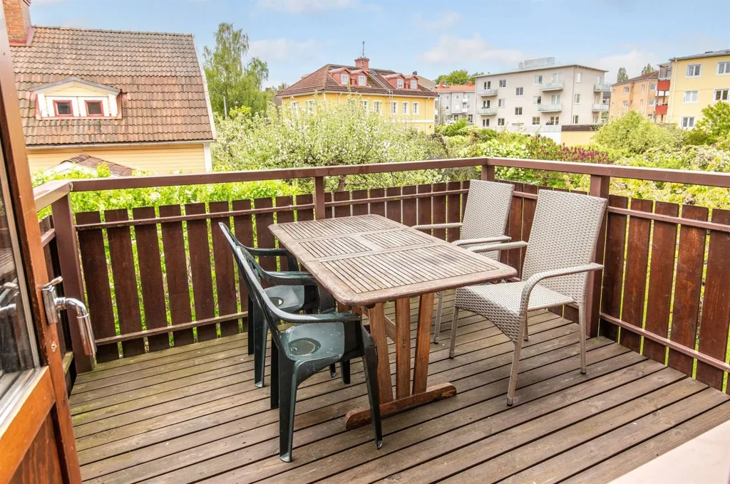 Balcone - Apartment with Two Balconies in Norrköping