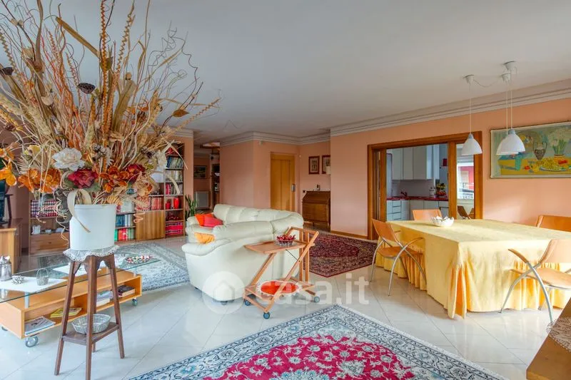 Salón - Villa with Lake View in Verbania