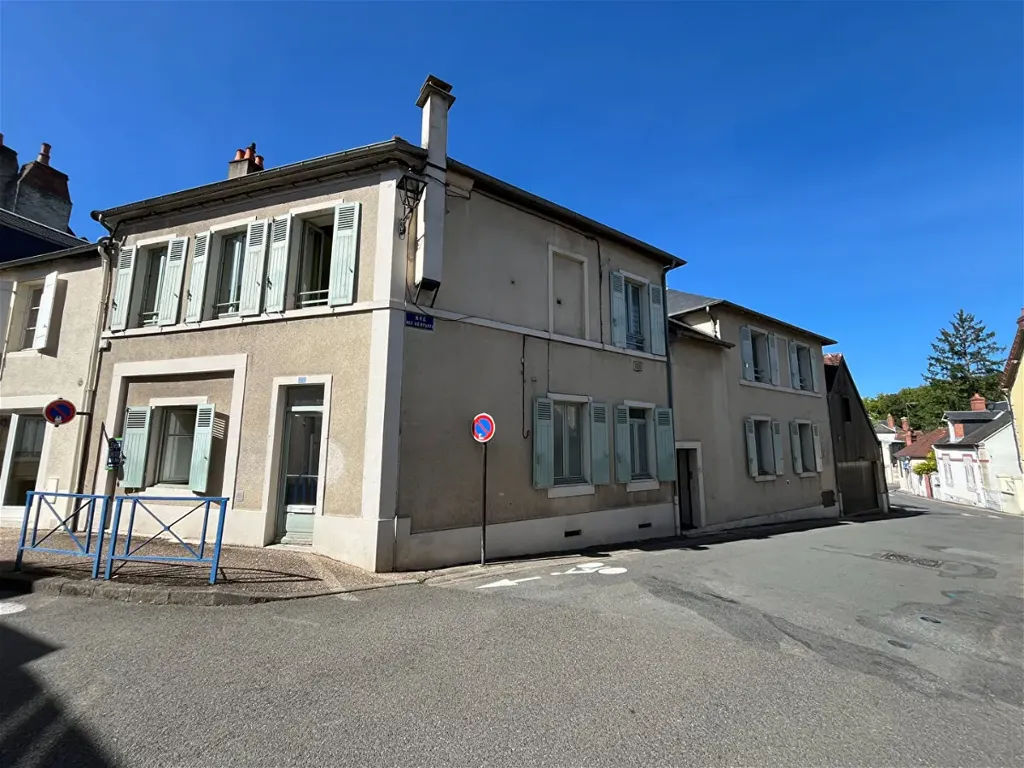 13-room apartment in Decize
