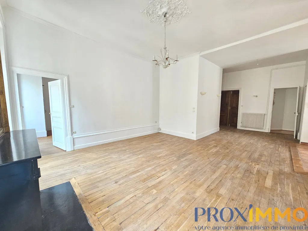 Soggiorno - Flat with Garage near Station in Nice
