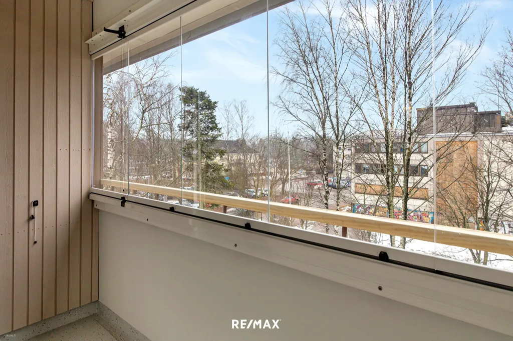 Rõdu - Triangular Apartment with Garden View in Oulunkylä