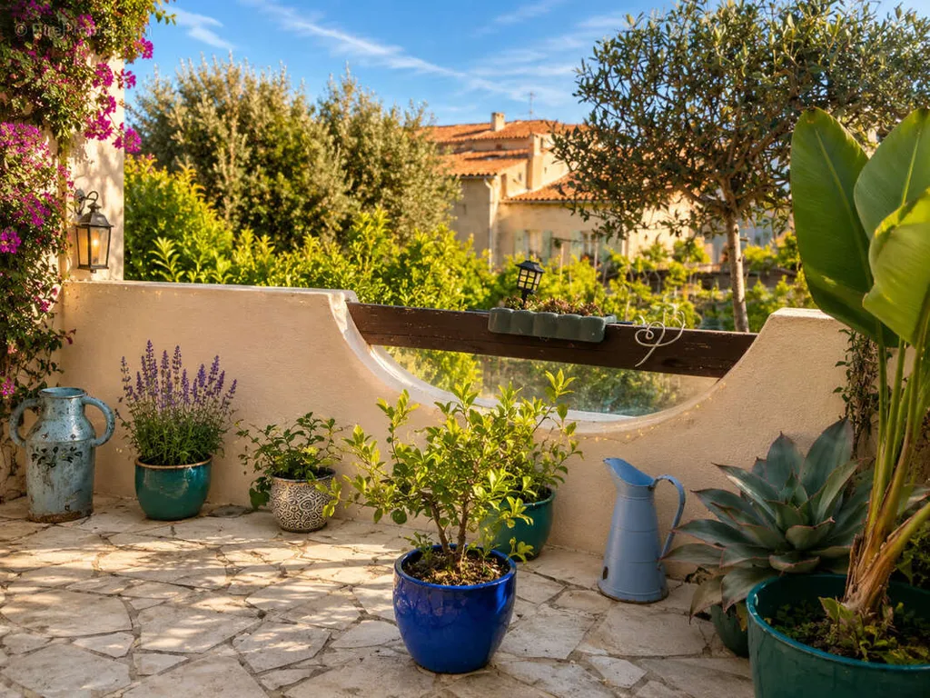 Terrasse - Appartement de Village avec Balcon à Ollioules