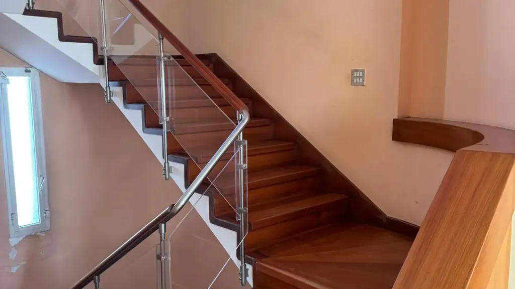 Pièces - Luxurious Villa with Terraces in Central Empoli