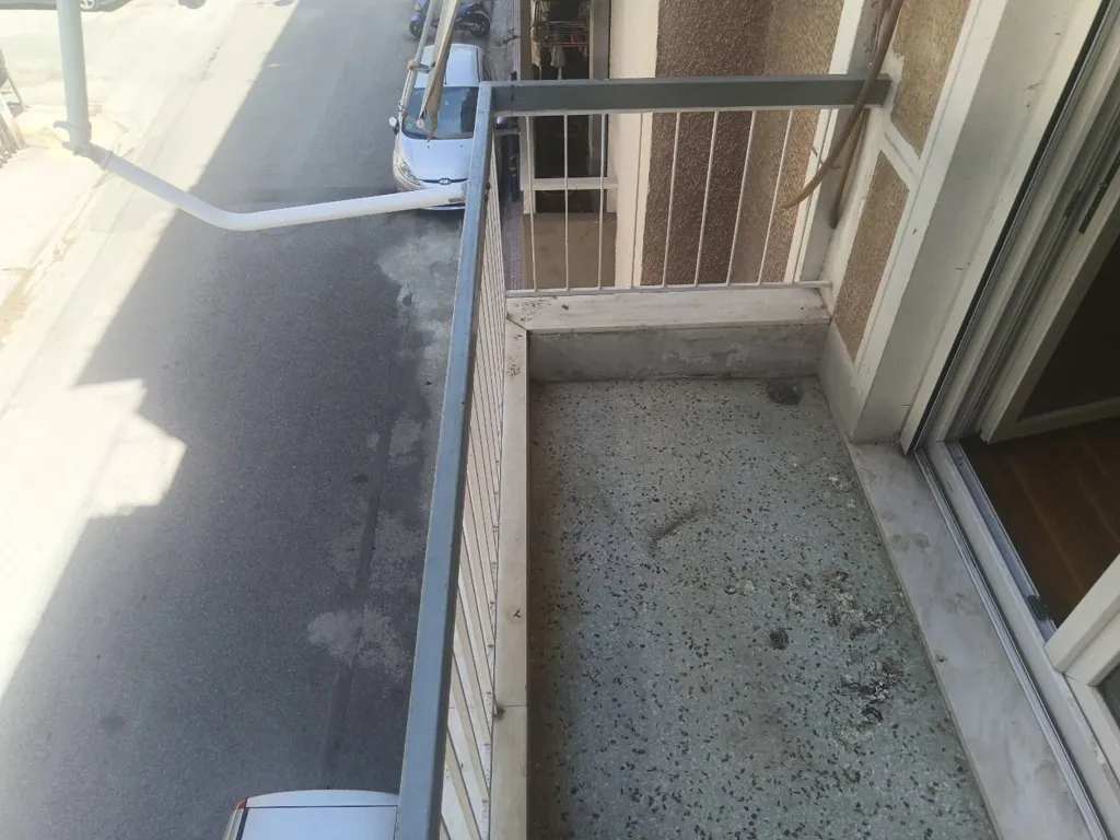 Balkon - Renovated Apartment with Balcony in Gravas