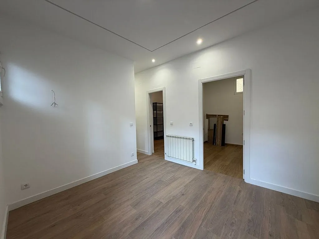 Rooms - 2-Bedroom Flat in Corrala, Malasaña