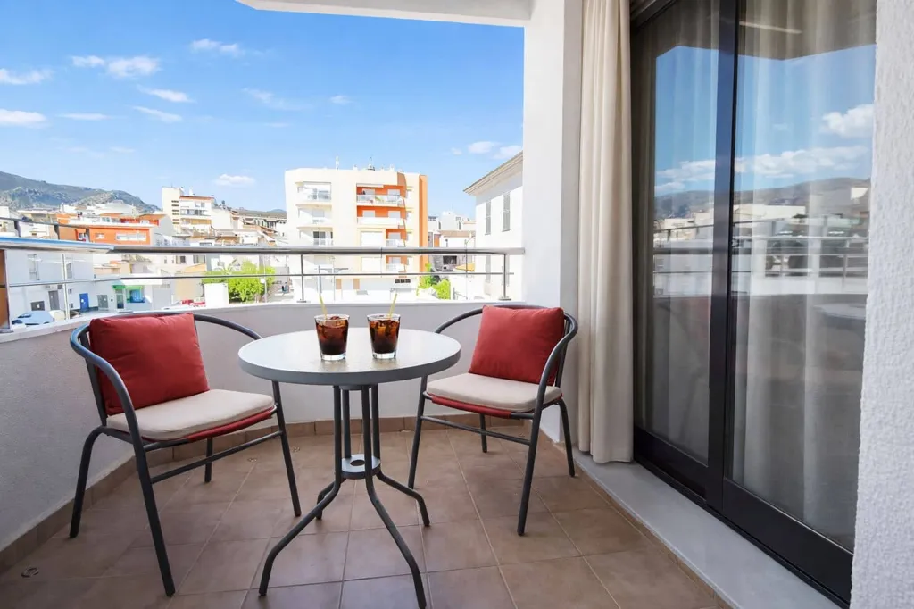 Rõdu - Spacious Flat with Terrace in Pego, Alicante