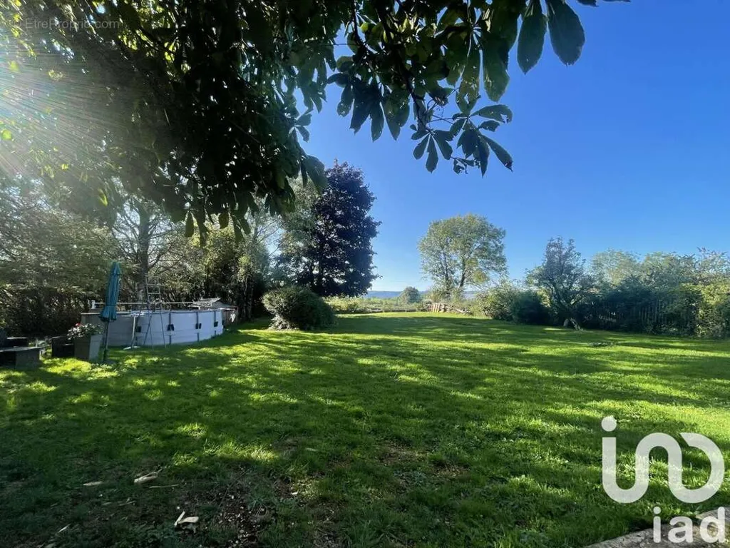 Aed - Charming House with Pool in Palmas d'Aveyron