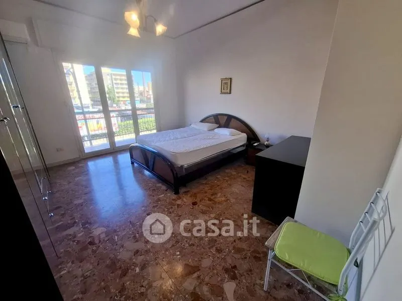 Magamistoad - Four-Room Apartment with Balcony in Catania