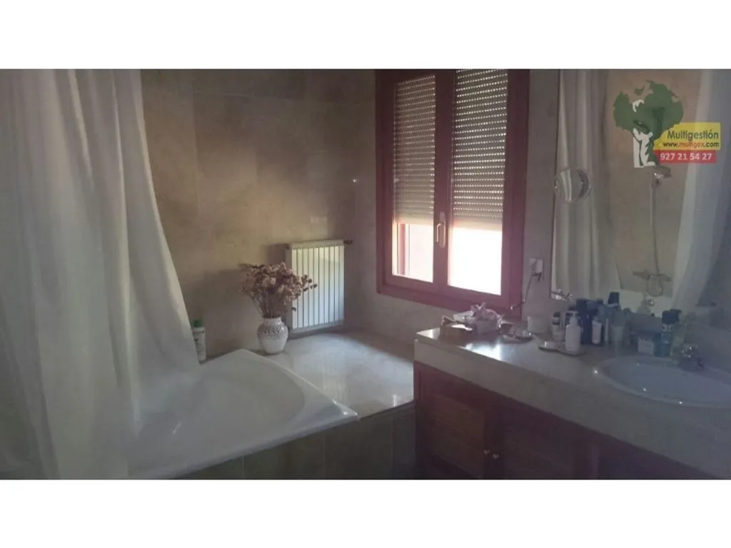 Vannitoad - Luxury Villa with Forest Access in Guadalupe