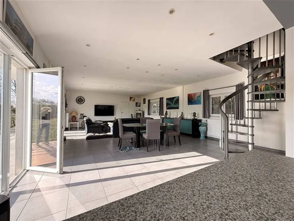 Elutuba - Modern Villa with Field Views in Gistoux