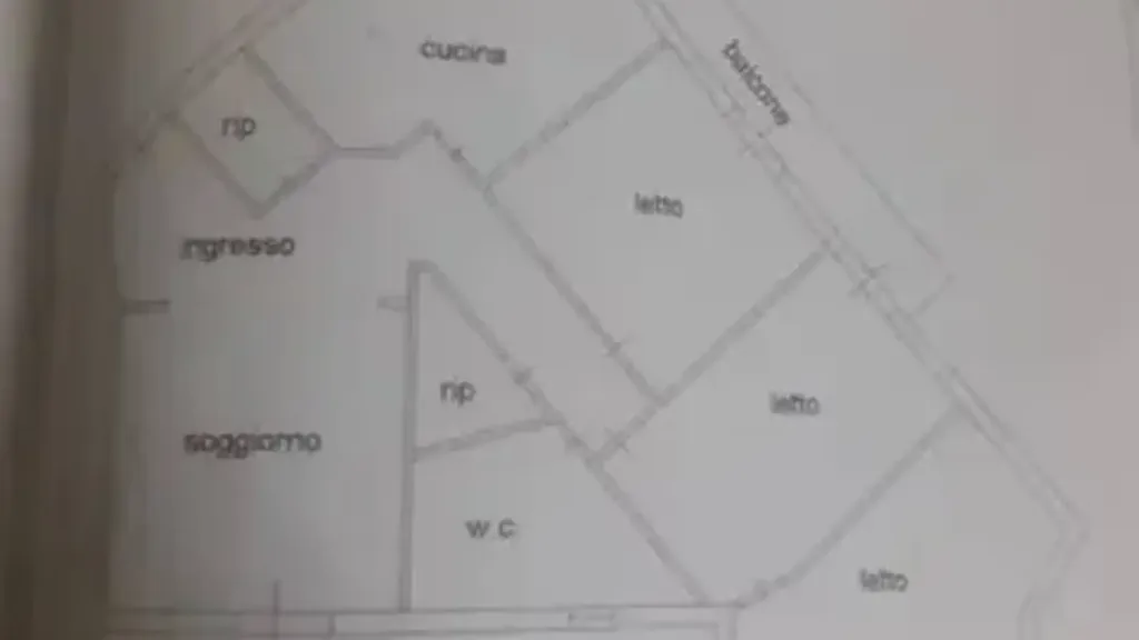 Plan - Spacious Apartment with Lift in Albanella